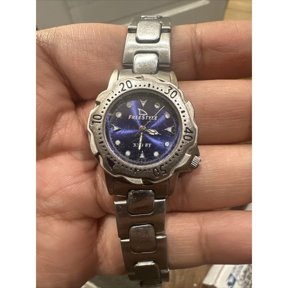 Working Freestyle 28mm Blue Dial Diver Ladies Quartz Watch New Battery Steel